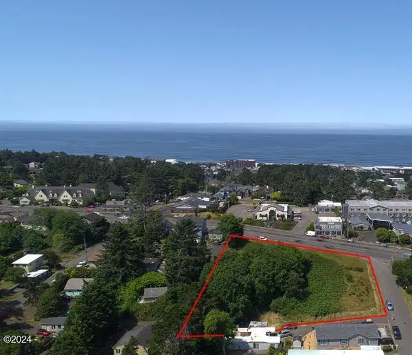 2930 NE Hwy 101, Lincoln City, OR 97367