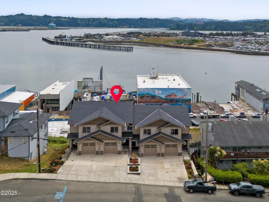 815 SW 13th Street Unit #3, Newport, OR 97365 - #3