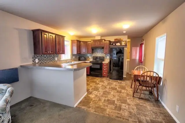 392 NW 3rd, Newport, OR 97365 - #3