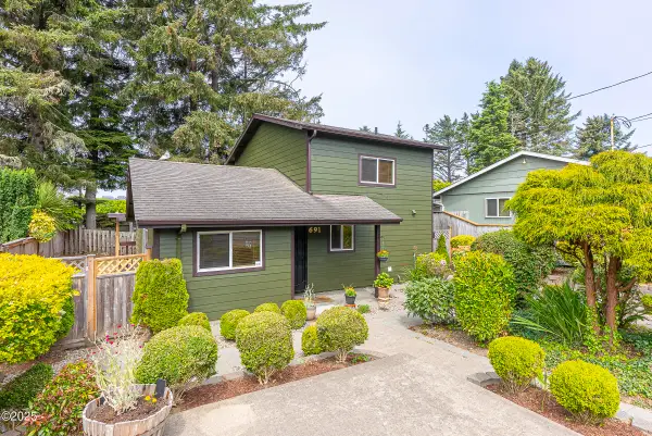 691 SE Jetty, Lincoln City, OR 97367