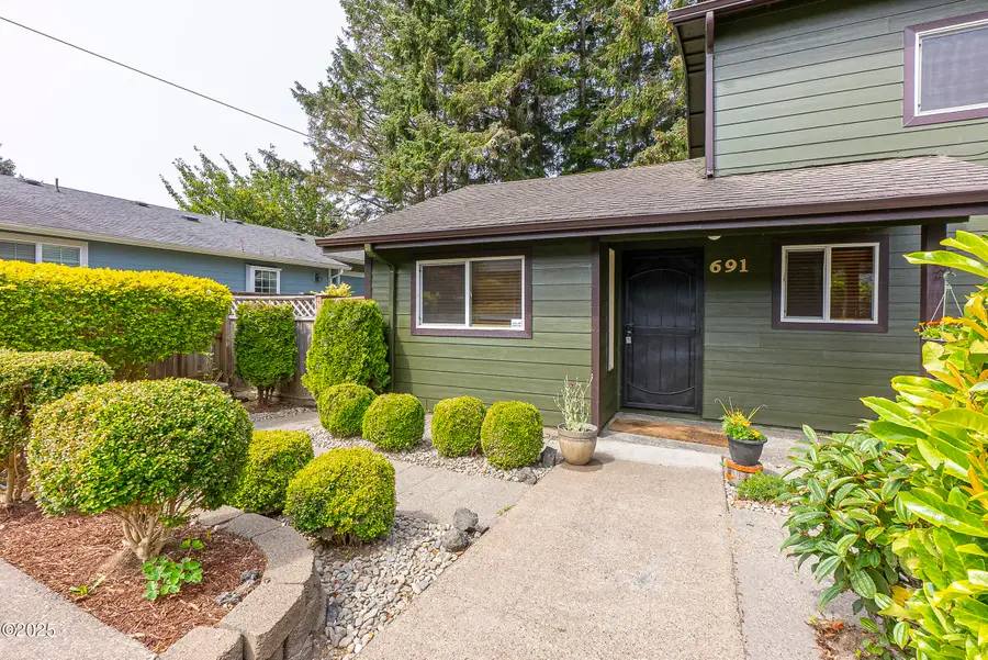 691 SE Jetty, Lincoln City, OR 97367 - #2