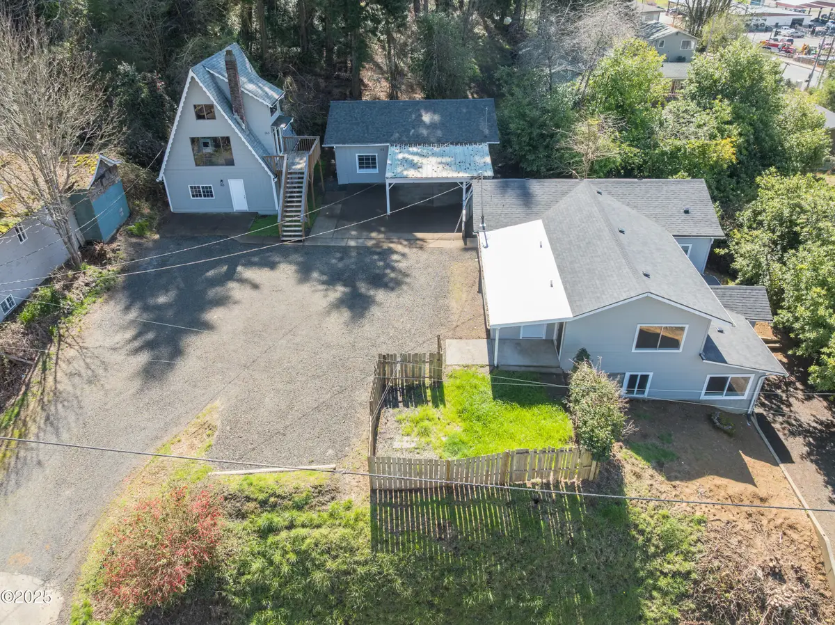 177 NW 6th, Toledo, OR 97391 - Image #1