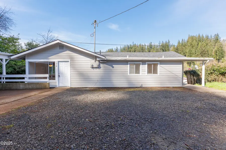 177 NW 6th, Toledo, OR 97391 - Image #2