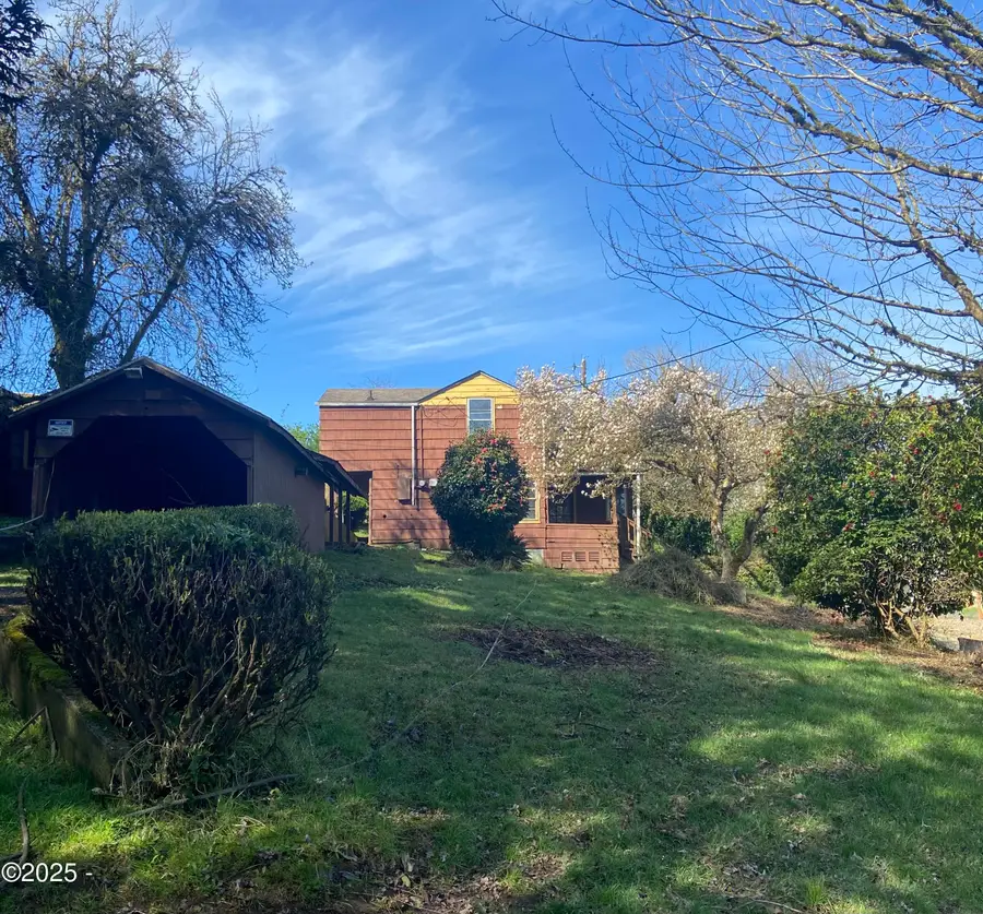 811 SE 7th, Toledo, OR 97391 - Image #3