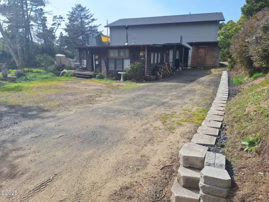 45 SE 63rd, South Beach, OR 97366 - #2