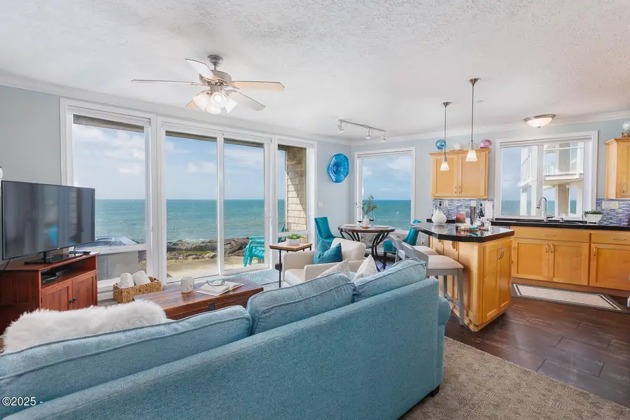 1113 N Hwy 101, Depoe Bay, OR 97341 - #2