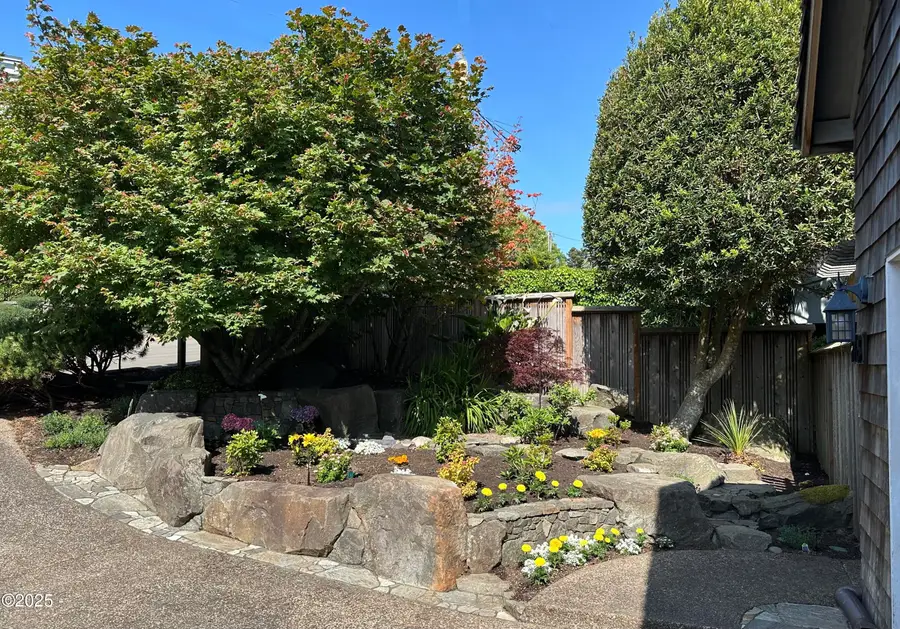 718 SE 5th, Newport, OR 97365 - #2