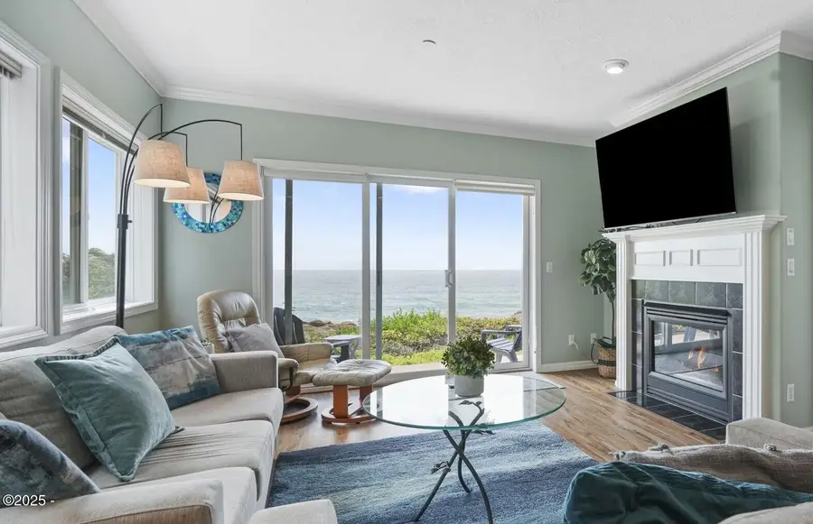 1113 Us-101, Depoe Bay, OR 97341 - #3