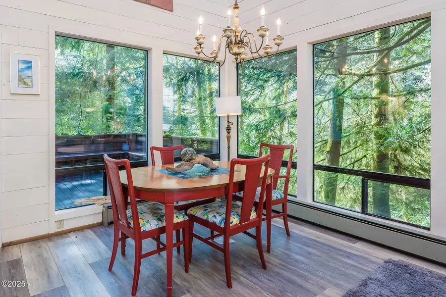 6 Woodthrush Ln, Gleneden Beach, OR 97388 - Image #3