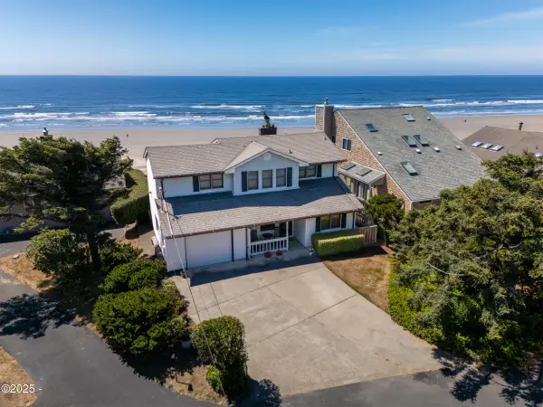 1016 SW Mark, Newport, OR 97365