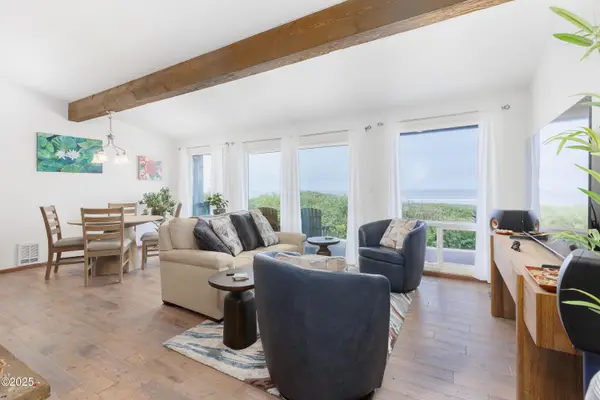 3304 NW Oceania, Waldport, OR 97394