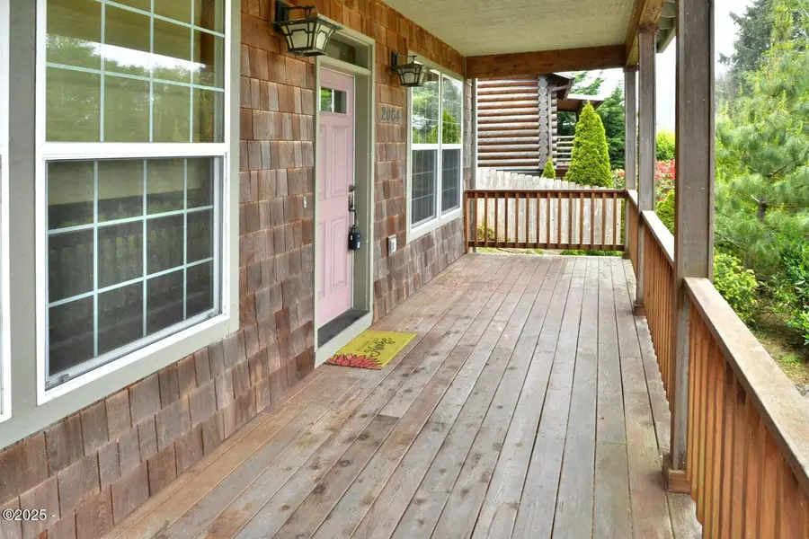 2064 NW 33rd, Lincoln City, OR 97367 - #3