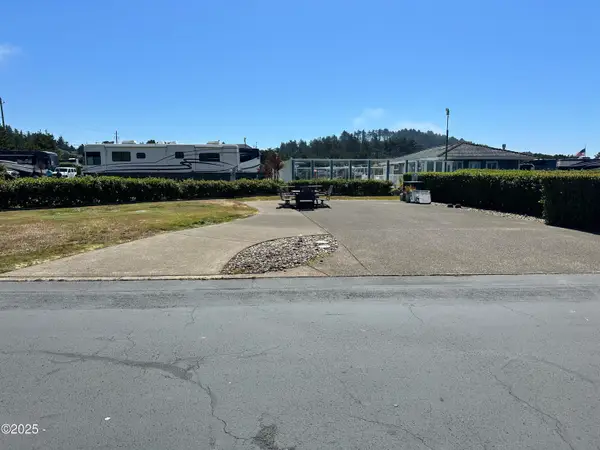 6225 N Coast Hwy, Newport, OR 97365