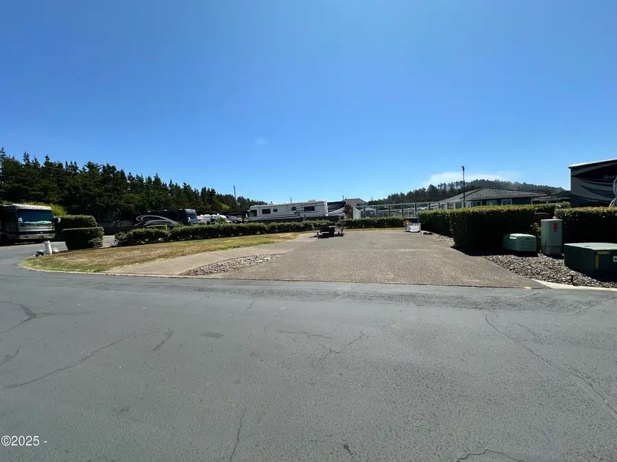 6225 N Coast Hwy, Newport, OR 97365 - #2