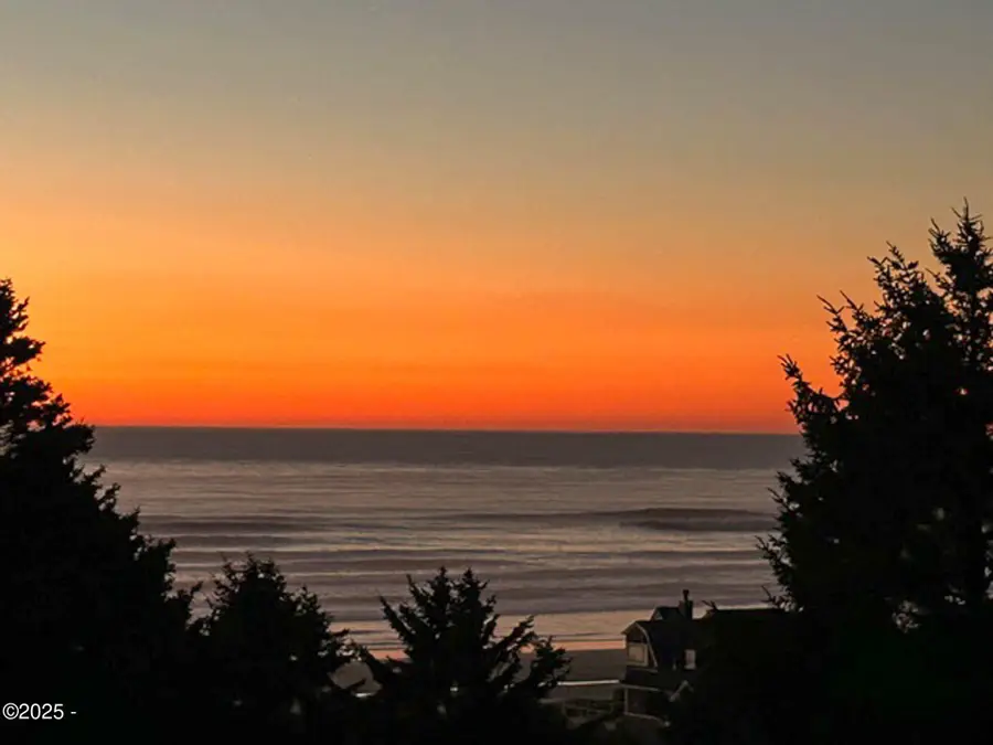 117 SW 66th, South Beach, OR 97366 - #2