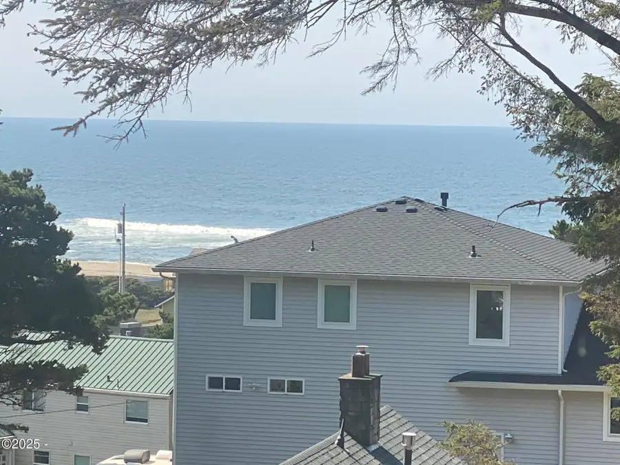 1715 NW 35th, Lincoln City, OR 97367 - #3