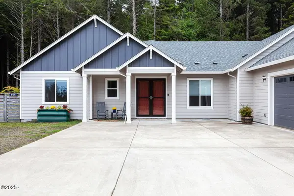 805 SW Wakeetum, Waldport, OR 97394