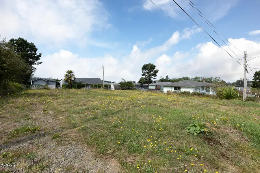 1219 SE Oar Ave, Lincoln City, OR 97367 - #2