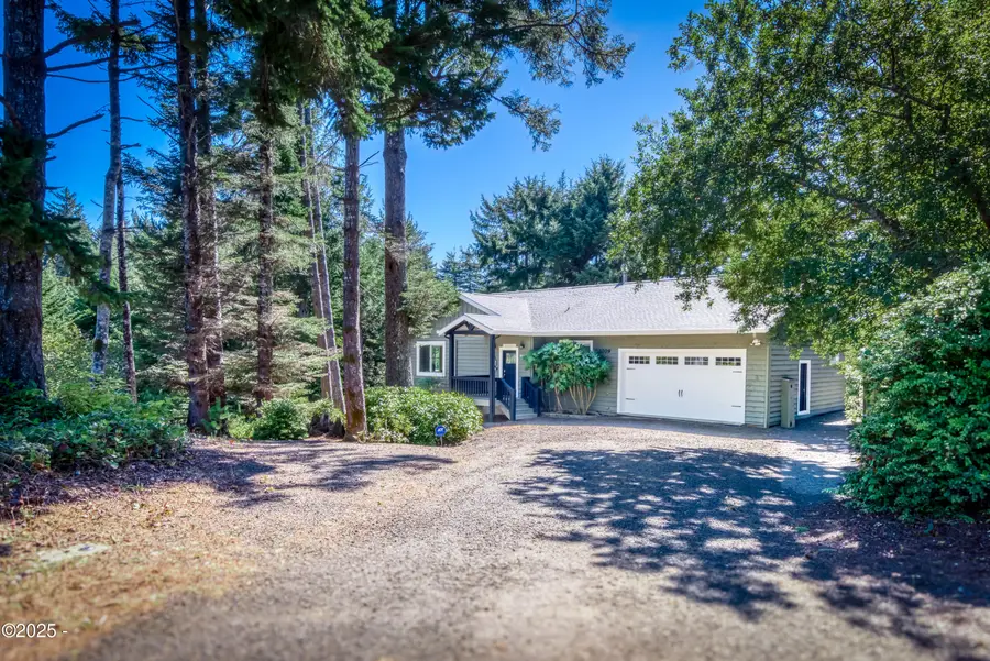 1009 NW Salal, Waldport, OR 97394 - #2