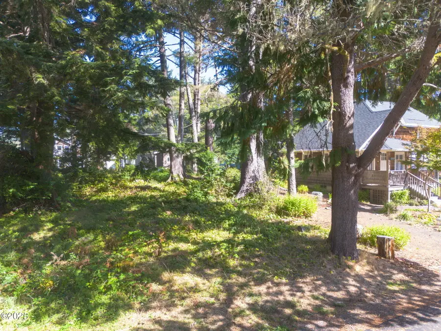 216 E Harrison, Cannon Beach, OR 97110 - #2