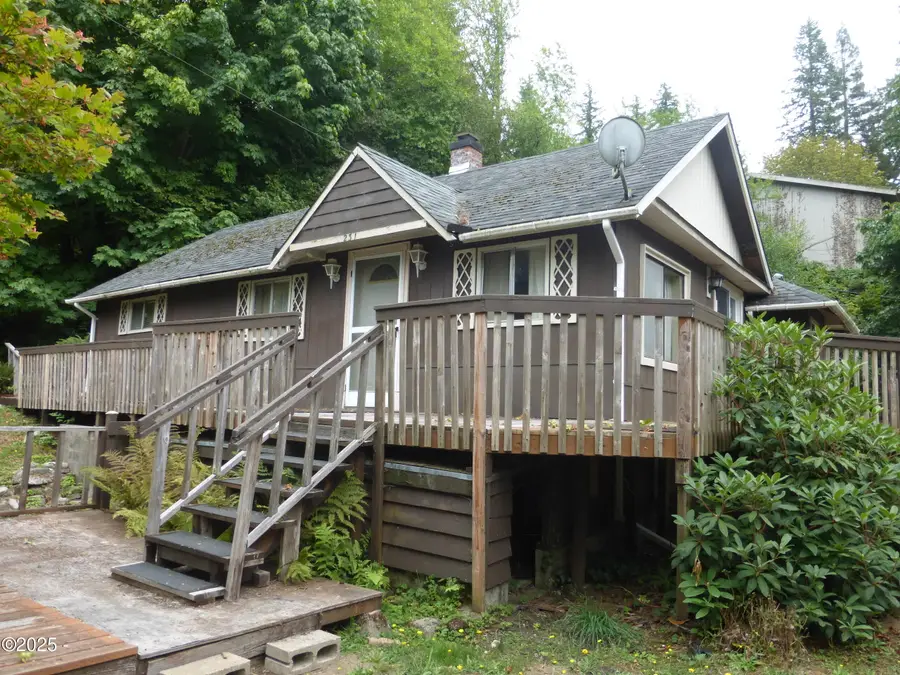 231 NE 6th, Toledo, OR 97391 - Image #3