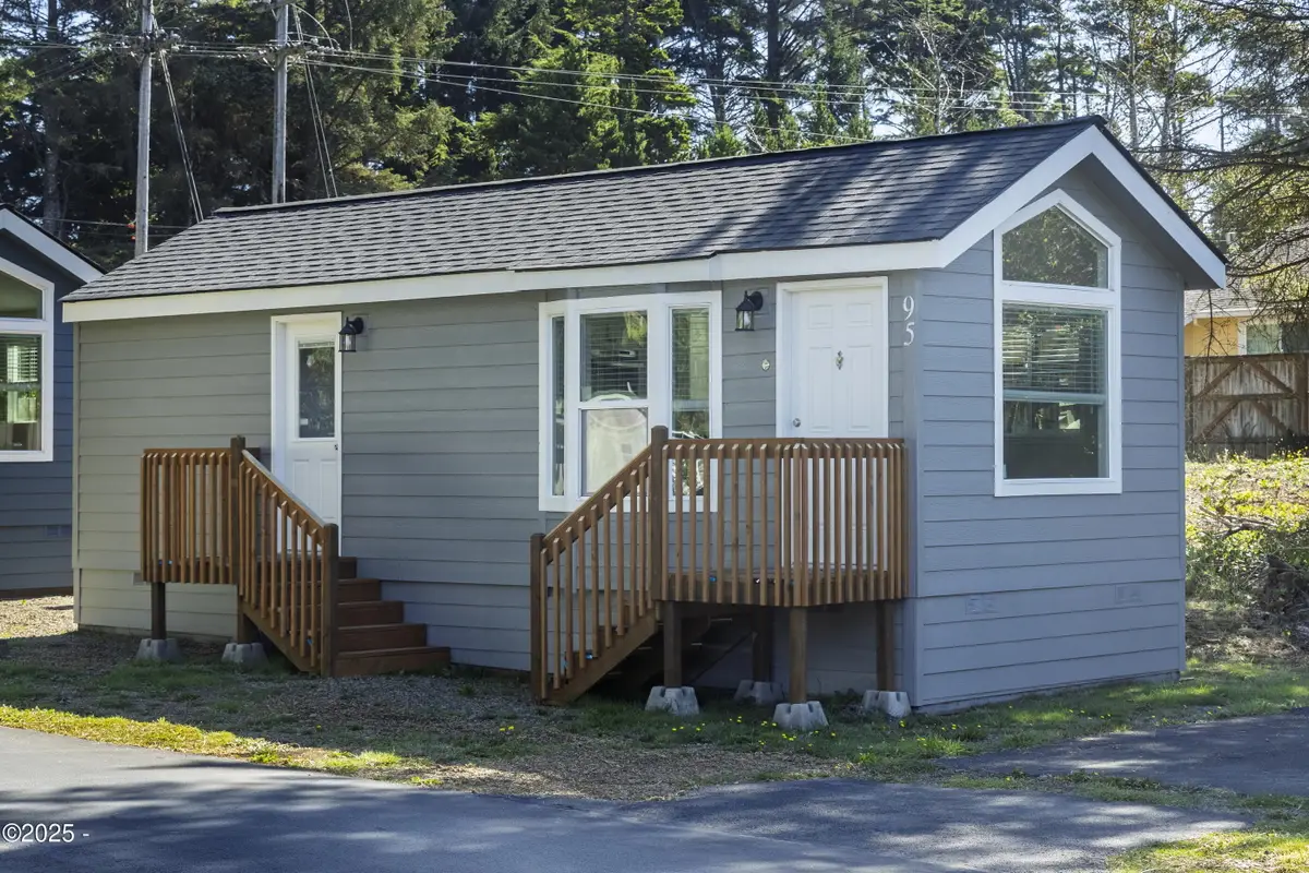 4875 N Hwy 101, Depoe Bay, OR 97341 - #1