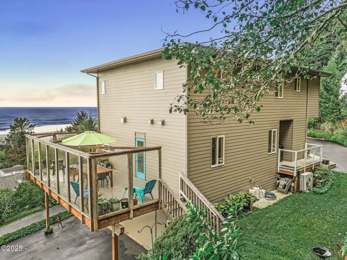 121 Greenhill, Yachats, OR 97498 - #1