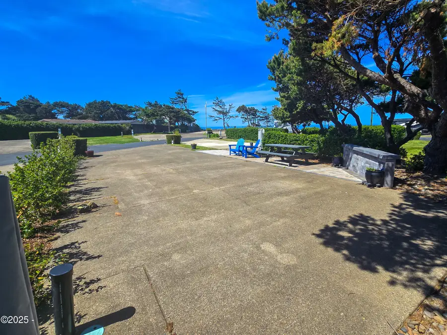 6225 N Coast Hwy Lot 182, Newport, OR 97365 - #3