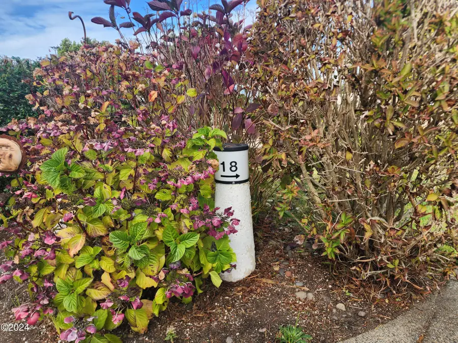 6225 N Coast Hwy, Lot 18, Newport, OR 97365 - #2