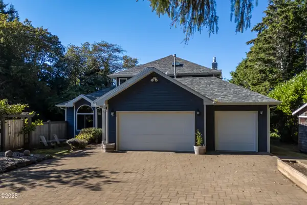 65 & 85 Schoolhouse, Depoe Bay, OR 97341