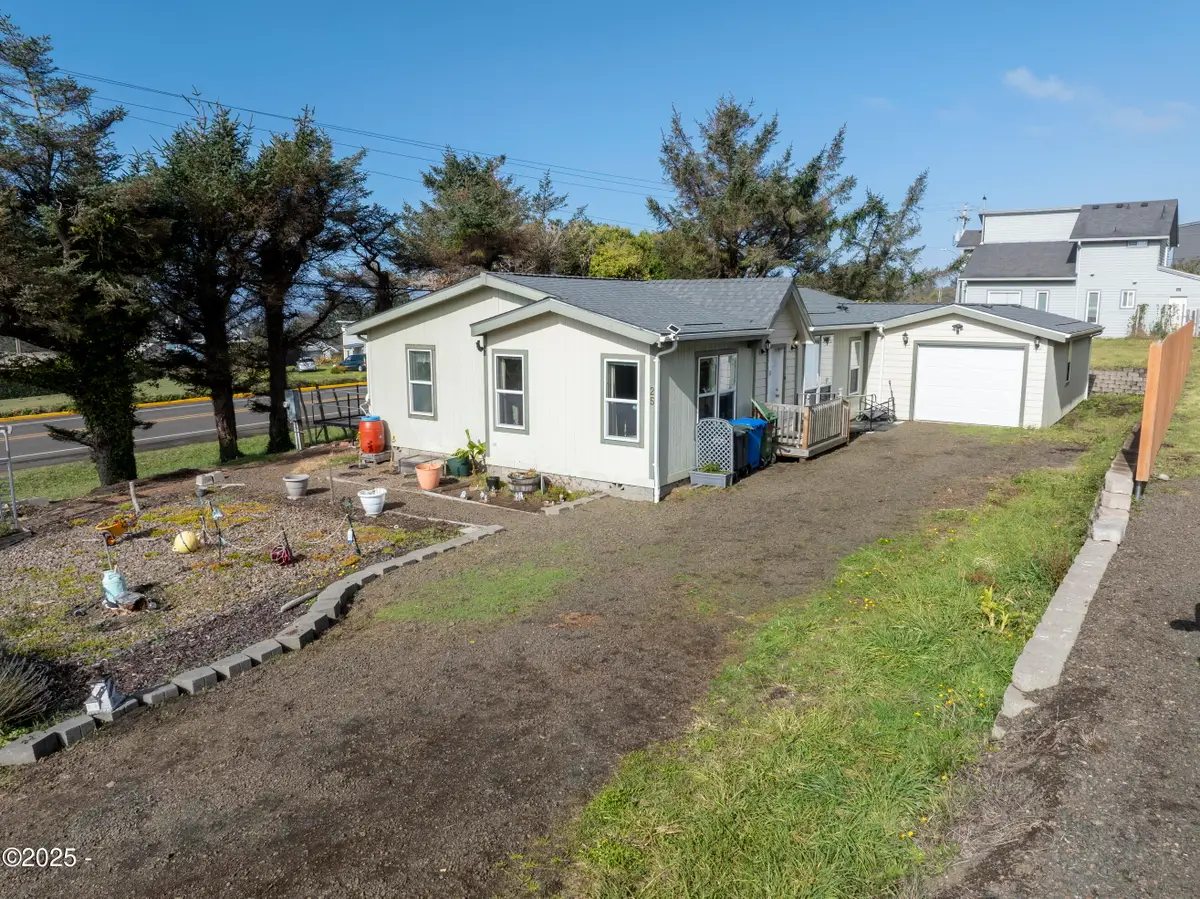 25 8th, Yachats, OR 97498 - #1