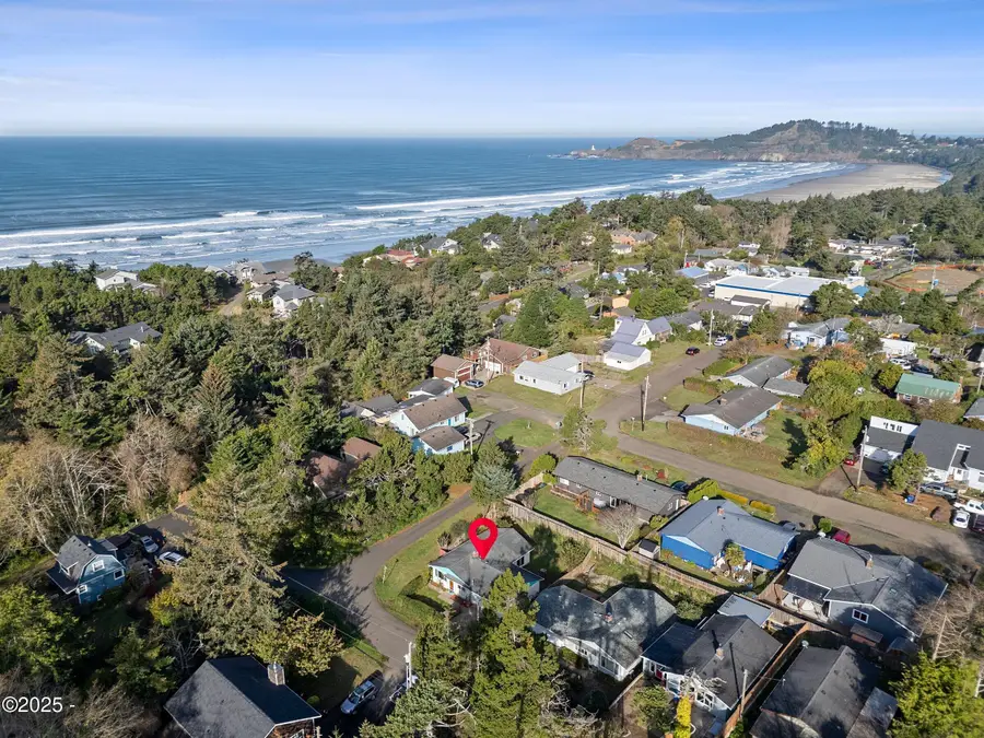 252 NW 18th, Newport, OR 97365 - #3