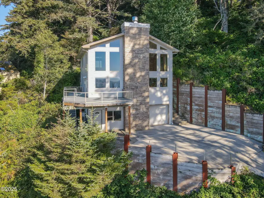 674 Pacific View, Yachats, OR 97498 - #2