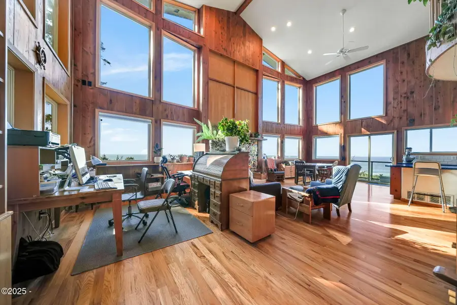 674 Pacific View, Yachats, OR 97498 - #3