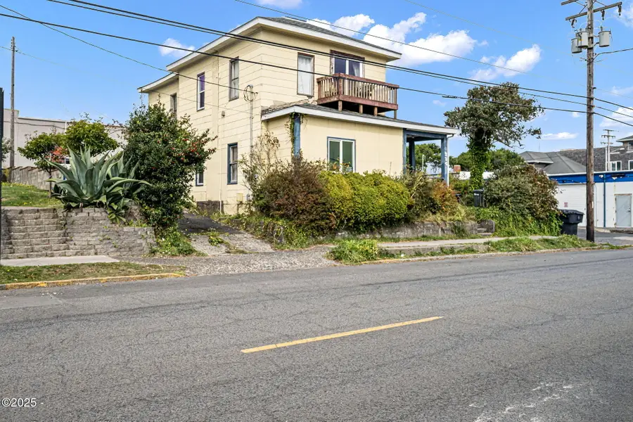 334 SW 9th, Newport, OR 97365 - Image #2