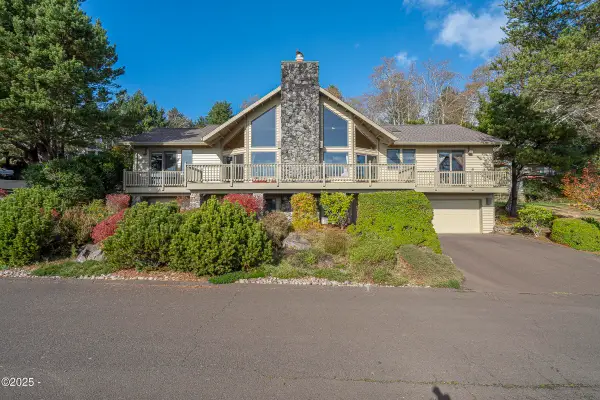 1198 Ne Lakewood, Lincoln City, OR 97367