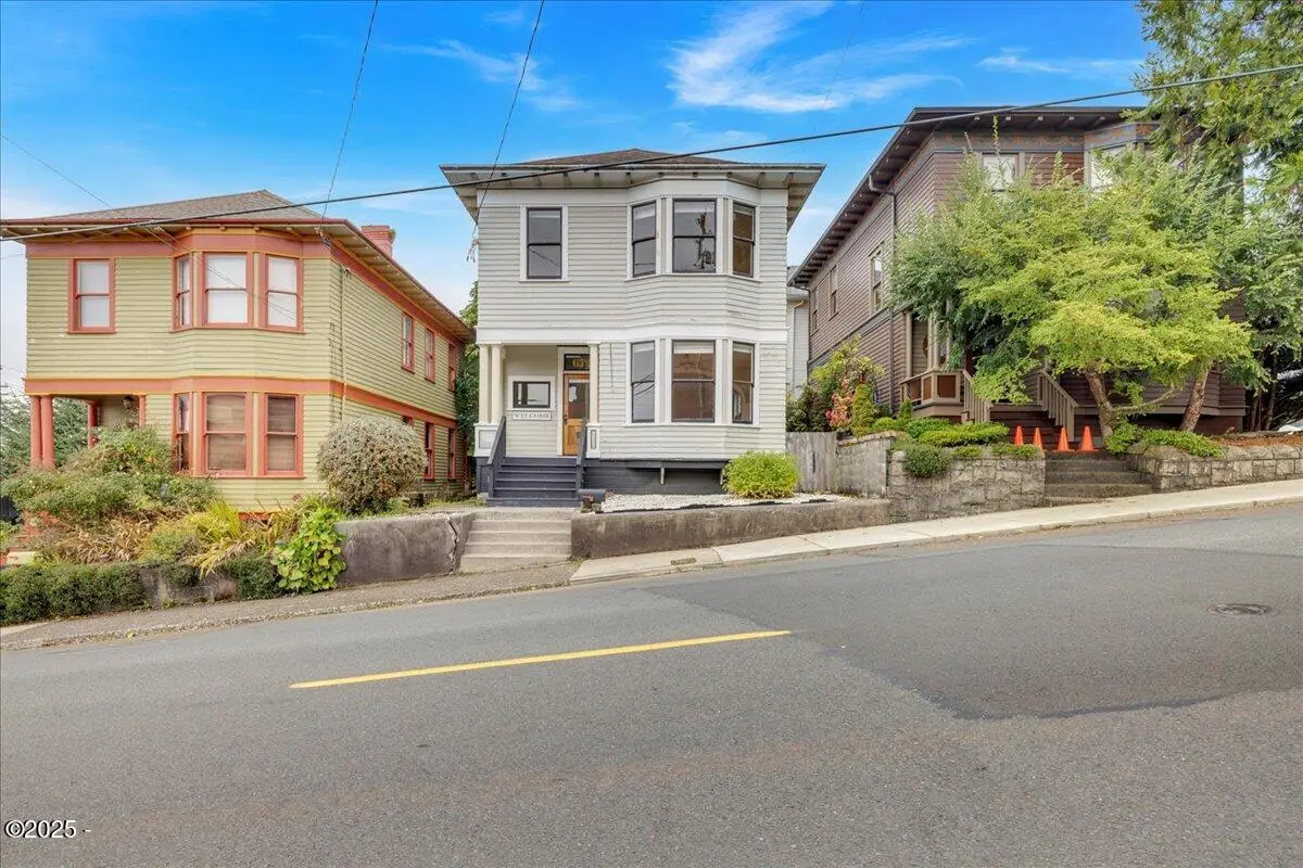 674 11th, Astoria, OR 97103 - #1