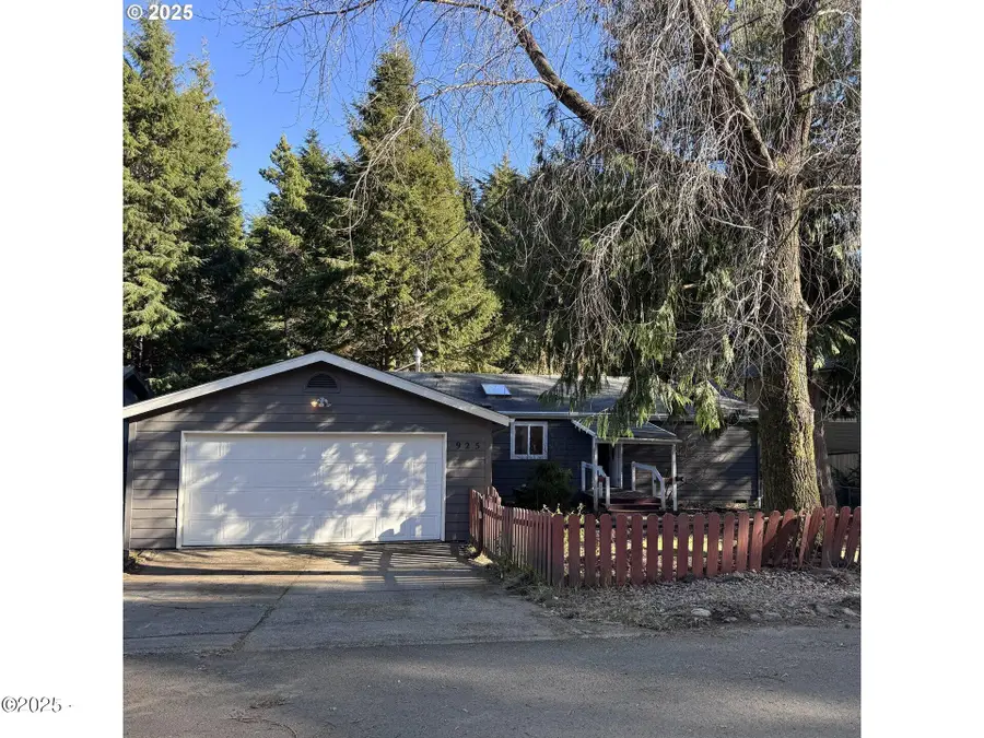 925 SW Dolores, Waldport, OR 97394 - #2