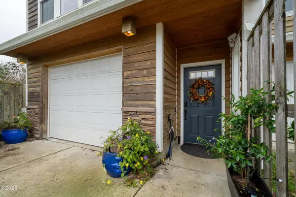 6452 Shade, Pacific City, OR 97135