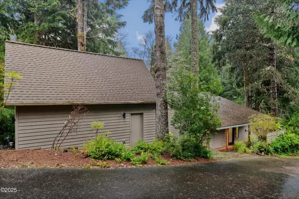 563 Fairway, Gleneden Beach, OR 97388