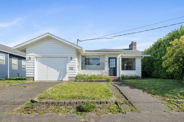 1806 8th, Tillamook, OR 97141