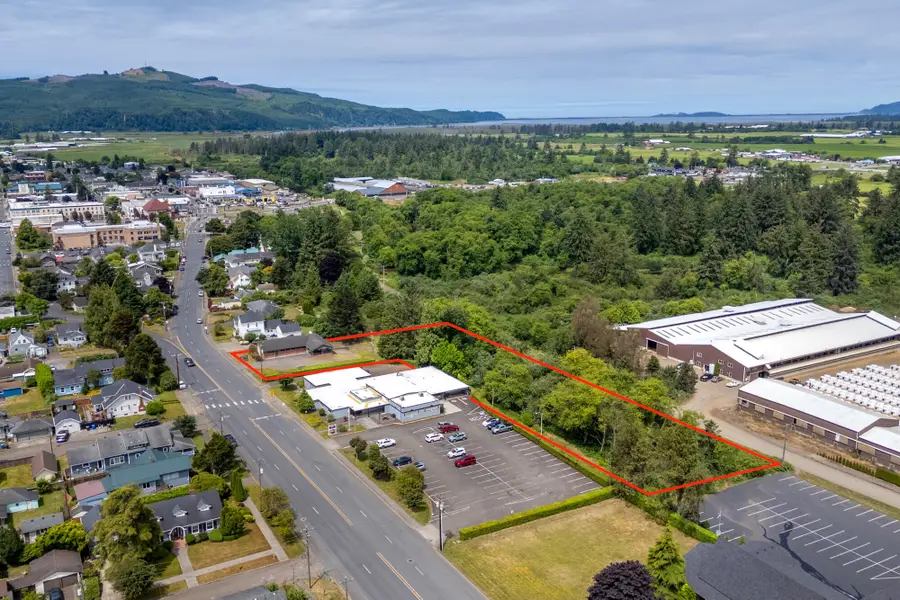 2506 1st, Tillamook, OR 97141 - #3