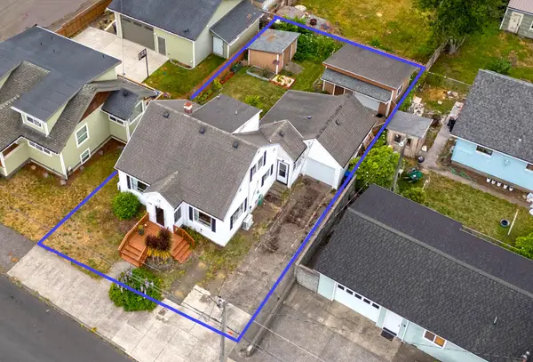 1706 5th, Tillamook, OR 97141