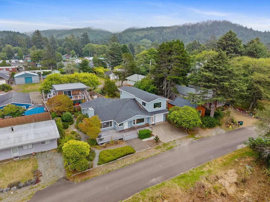 1064 S Front, Rockaway Beach, OR 97136 - #2