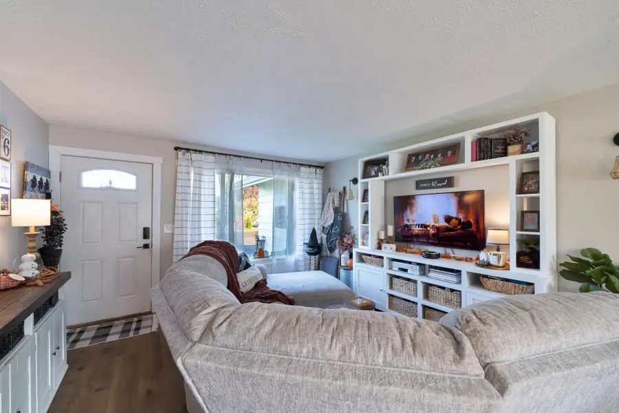 4009 Filbert, Tillamook, OR 97141 - #3