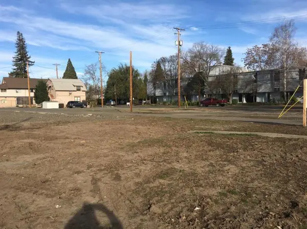 619 E Main, Medford, OR 97504