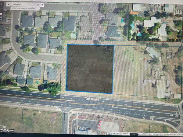 4404 Biddle Road, Central Point, OR 97502