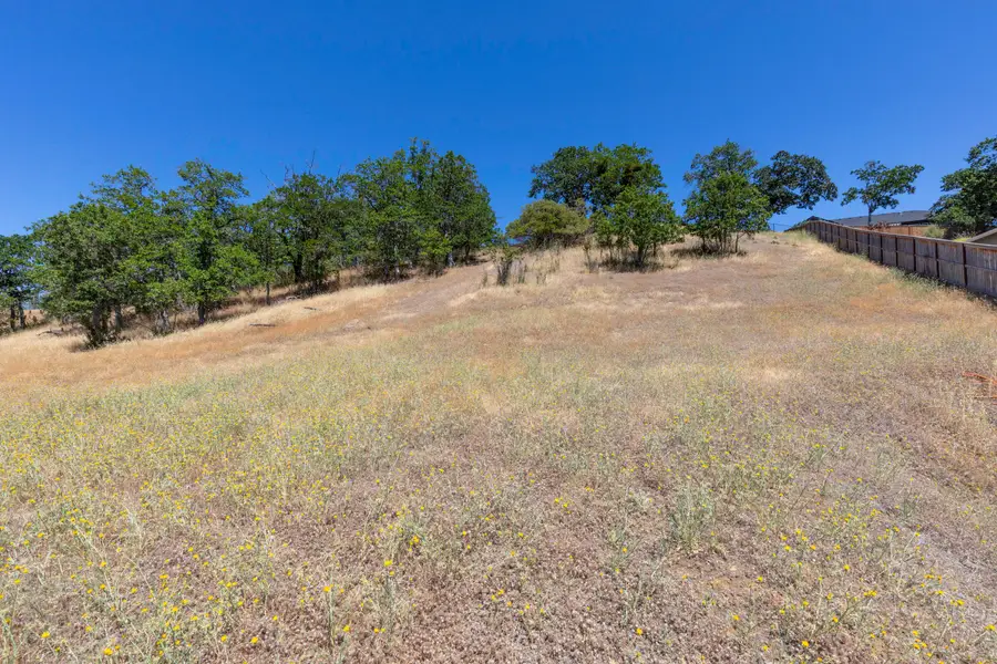 278 Cambridge, Eagle Point, OR 97524 - Image #2