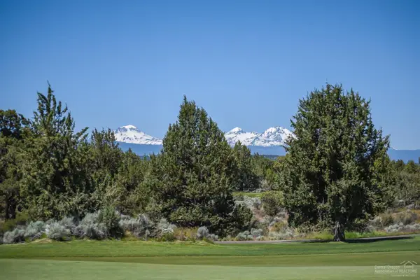 65615 Ghost Tree, Bend, OR 97701