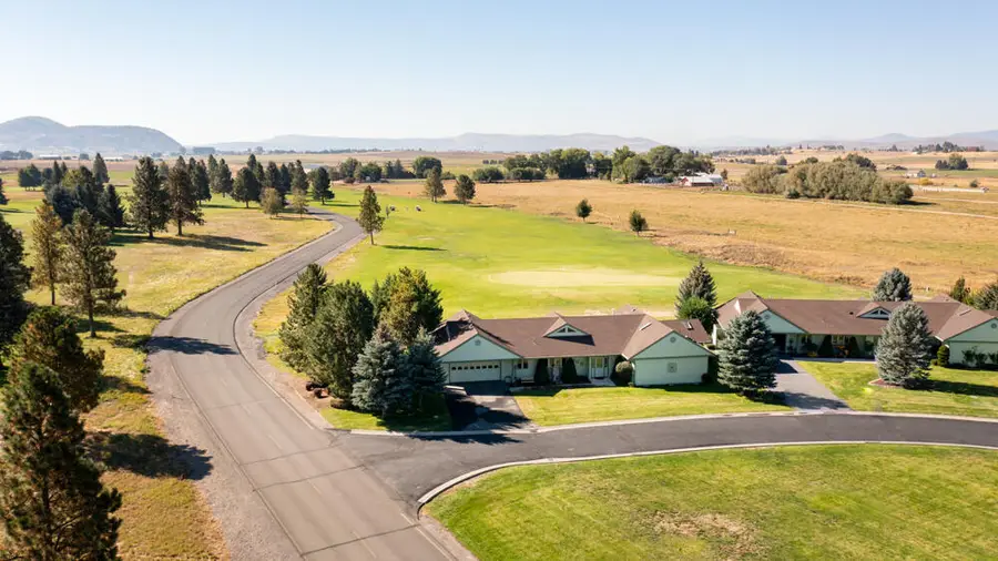 3418 Shield Crest Drive, Klamath Falls, OR 97603 - Image #2